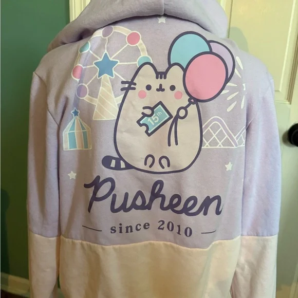 Pusheen Sweatshirt - Picture 4 of 6